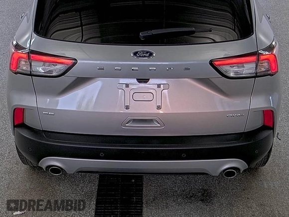 2022 Ford Escape SE with VIN 1FMCU9G65NUB41402, listed as a IAAI auction lot 42733931 with 62,151 mi miles and . Bid and sale history available at DreamBid. Image 5.