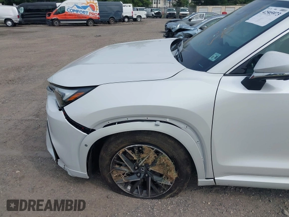 2025 Lexus TX 350 with VIN 5TDAAAB63SS033244, listed as a IAAI auction lot 42505973 with 2,106 mi miles and . Bid and sale history available at DreamBid. Image 6.