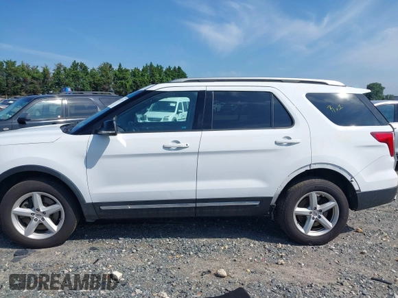 2017 Ford Explorer XLT z VIN 1FM5K8D81HGB28258, wystawiony jako IAAI lot #42613757 z przebiegiem 89 694 mil mil oraz . Historia ofert i sprzedaży dostępna na DreamBid. Obrazek 14.