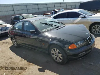 2000 BMW 3 Series 323i with VIN WBAAM3341YCD58307, listed as a Copart auction lot 70950494 with 88,043 mi miles and Salvage Title. Bid and sale history available at carsss.com. Image 4.