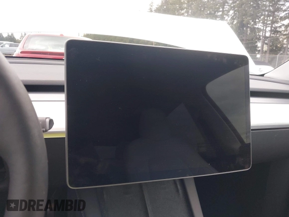 2023 Tesla Model Y Long Range z VIN 7SAYGAEEXPF647352, wystawiony jako IAAI lot #41955933 z przebiegiem Nie podano mil oraz . Historia ofert i sprzedaży dostępna na DreamBid. Obrazek 7.