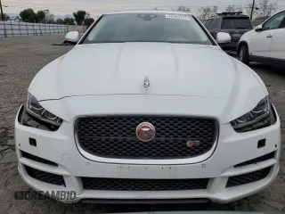2017 Jaguar XE with VIN SAJAD4BN4HA952905, listed as a Copart auction lot 44463774 with 96,623 mi miles and Clean Title. Bid and sale history available at DreamBid. Image 5.