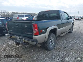 2004 Chevrolet Silverado 1500 Z71 with VIN 1GCEK19T74Z222586, listed as a IAAI auction lot 41666076 with 210,072 mi miles. Bid and sale history available at carsss.com. Image 4.
