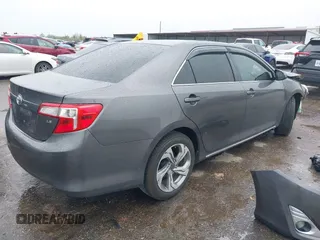 2014 Toyota Camry L with VIN 4T4BF1FK9ER443450, listed as a IAAI auction lot 41889283 with 205,020 mi miles. Bid and sale history available at carsss.com. Image 4.