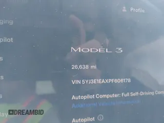 2023 Tesla Model 3 z VIN 5YJ3E1EAXPF606178, wystawiony jako IAAI lot #42543528 z przebiegiem 26 638 mil mil oraz . Historia ofert i sprzedaży dostępna na DreamBid. Obrazek 15.