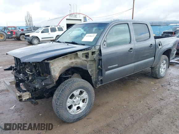 2013 Toyota Tacoma with VIN 3TMLU4EN7DM113315, listed as a IAAI auction lot 41938415 with 228,912 mi miles and . Bid and sale history available at DreamBid. Image 18.