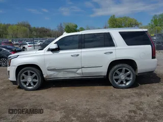 2016 Cadillac Escalade Platinum z VIN 1GYS4DKJ6GR368113, wystawiony jako IAAI lot #42115887 z przebiegiem 113 777 mil mil oraz . Historia ofert i sprzedaży dostępna na DreamBid. Obrazek 14.