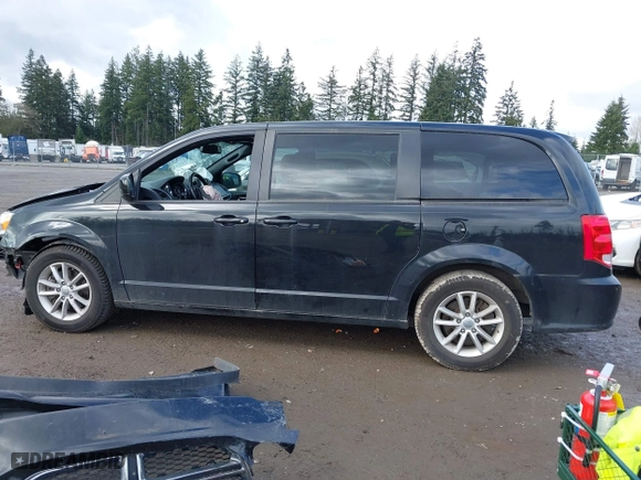 2020 Dodge Grand Caravan SE Plus with VIN 2C4RDGBG1LR227982, listed as a IAAI auction lot 41939555 with 68,101 mi miles. Bid and sale history available at carsss.com. Image 14.