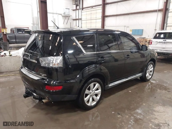 2011 Mitsubishi Outlander GT with VIN JA4JT5AX8BU016134, listed as a IAAI auction lot 41607771 with 161,817 mi miles. Bid and sale history available at carsss.com. Image 4.