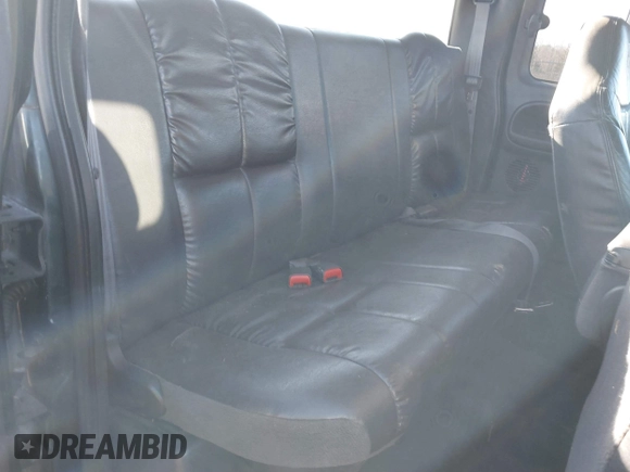 2000 Dodge Ram 2500 with VIN 1B7KF2361YJ135576, listed as a IAAI auction lot 41326893 with 1 mi miles. Bid and sale history available at carsss.com. Image 8.
