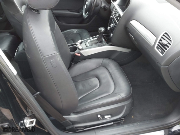 2016 Audi A4 Premium with VIN WAUBFAFL2GN000641, listed as a IAAI auction lot 41502841 with 149,667 mi miles. Bid and sale history available at carsss.com. Image 5.
