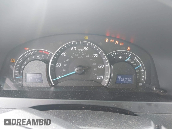 2015 Toyota Camry XLE with VIN 4T4BF1FK4FR498406, listed as a IAAI auction lot 41945968 with 178,070 mi miles. Bid and sale history available at carsss.com. Image 7.