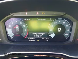 2022 Audi Q3 S line Premium z VIN WA1DECF37N1092225, wystawiony jako IAAI lot #41786815 z przebiegiem 41 973 mil mil oraz . Historia ofert i sprzedaży dostępna na DreamBid. Obrazek 7.