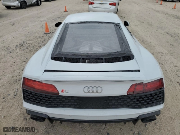 2022 Audi R8 Coupe V10 performance with VIN WUACEAFX2N7900201, listed as a Copart auction lot 82878454 with 4248 miles and Clean Title. Bid and sale history available at carsss.com. Image 10.
