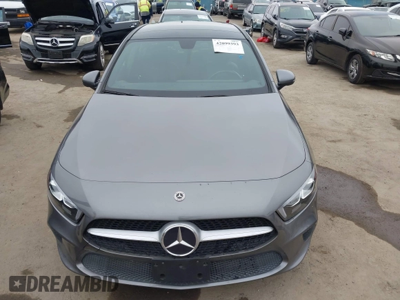2021 Mercedes-Benz A 220 z VIN W1K3G4EB6MJ316650, wystawiony jako IAAI lot #42099393 z przebiegiem 27 510 mil mil oraz . Historia ofert i sprzedaży dostępna na DreamBid. Obrazek 12.