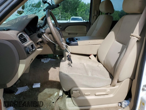 2011 Chevrolet Tahoe LS with VIN 1GNSCAE04BR120288, listed as a Copart auction lot 59897235 with 190,826 mi miles and Clean title. Bid and sale history available at DreamBid. Image 7.