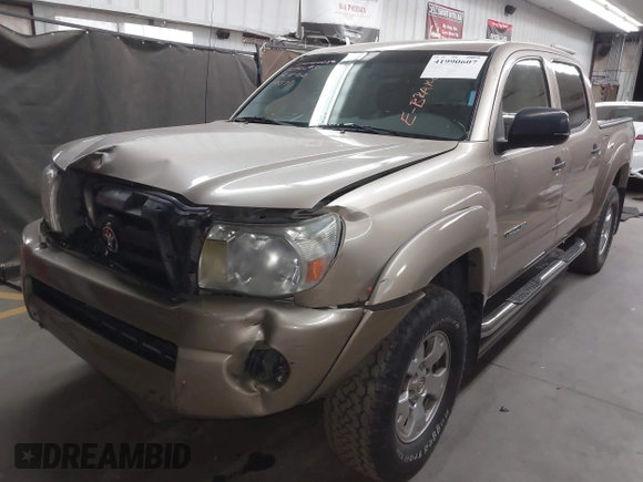 2005 Toyota Tacoma PreRunner z VIN 5TEJU62N65Z094557, wystawiony jako IAAI lot #41990607 z przebiegiem 109 219 mil mil oraz . Historia ofert i sprzedaży dostępna na DreamBid. Obrazek 17.