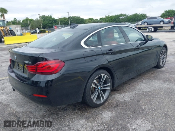2020 BMW 4 Series 430i xDrive z VIN WBA4J3C08LBL11466, wystawiony jako IAAI lot #42253559 z przebiegiem 26 838 mil mil oraz . Historia ofert i sprzedaży dostępna na DreamBid. Obrazek 4.