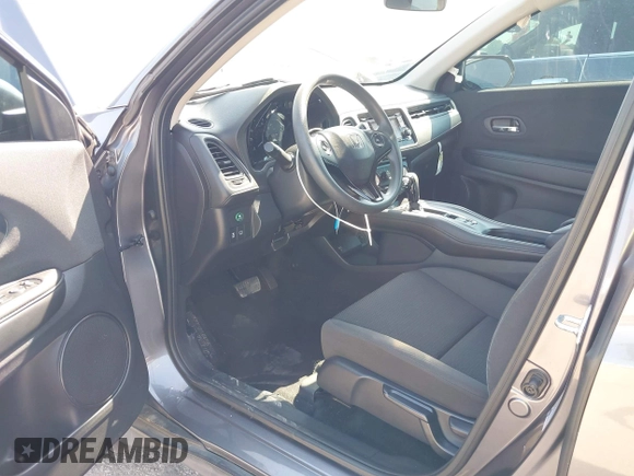 2022 Honda HR-V LX z VIN 3CZRU5H30NM718329, wystawiony jako IAAI lot #42396971 z przebiegiem 28 411 mil mil oraz . Historia ofert i sprzedaży dostępna na DreamBid. Obrazek 5.
