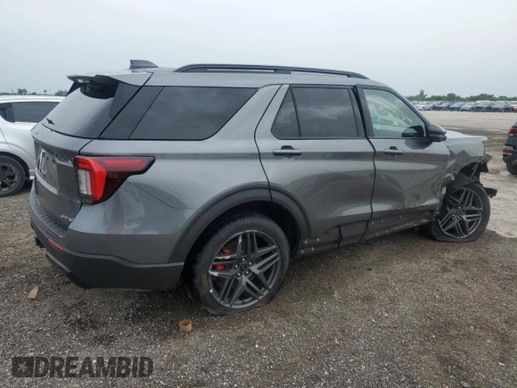 2025 Ford Explorer ST-Line z VIN 1FMUK8KH7SGB39545, wystawiony jako Copart lot #59677815 z przebiegiem 4 863 mil mil oraz Nie do naprawy • Non repairable. Historia ofert i sprzedaży dostępna na DreamBid. Obrazek 3.