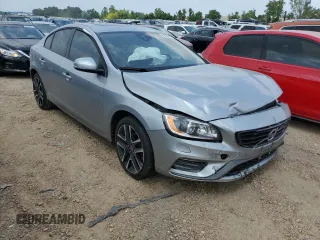2017 Volvo S60 Dynamic with VIN YV126MFL0H2439547, listed as a Copart auction lot 65078673 with 207,624 mi miles. Bid and sale history available at carsss.com. Image 4.