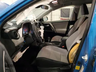 2018 Toyota RAV4 XLE with VIN JTMRFREV3JJ748218, listed as a Copart auction lot 44839665 with 74,791 mi miles and Salvage Title. Bid and sale history available at DreamBid. Image 7.
