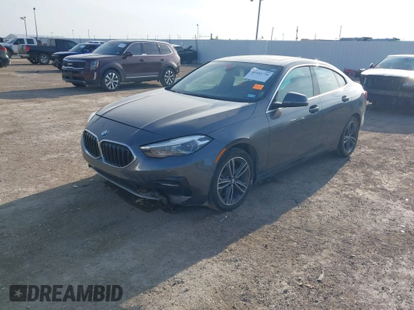 2021 BMW 2 Series 228i xDrive z VIN WBA73AK00M7H55428, wystawiony jako IAAI lot #41441756 z przebiegiem 65 763 mil mil oraz . Historia ofert i sprzedaży dostępna na DreamBid. Obrazek 2.