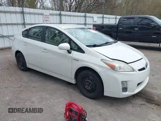 2010 Toyota Prius II with VIN JTDKN3DU1A0241222, listed as a IAAI auction lot 42102110 with 199,895 mi miles. Bid and sale history available at carsss.com. Image 1.