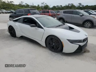 2015 BMW i8 z VIN WBY2Z2C56FV392042, wystawiony jako Copart lot #66972874 z przebiegiem Nie podano mil oraz Szkoda całkowita • Salvage title. Historia ofert i sprzedaży dostępna na DreamBid. Obrazek 4.
