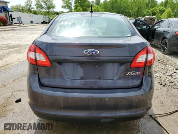2012 Ford Fiesta S z VIN 3FADP4AJ4CM111525, wystawiony jako Copart lot #56293815 z przebiegiem 91 525 mil mil oraz Nie do naprawy • Non repairable. Historia ofert i sprzedaży dostępna na DreamBid. Obrazek 6.