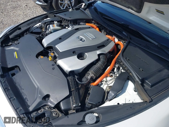 2014 Infiniti Q50 Hybrid Sport with VIN JN1AV7AR0EM703550, listed as a IAAI auction lot 42212384 with 79,308 mi miles and . Bid and sale history available at carsss.com. Image 10.