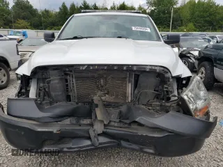 2021 Ram 1500 Tradesman z VIN 1C6RR7FG2MS574644, wystawiony jako Copart lot #70448204 z przebiegiem Nie podano mil oraz Szkoda całkowita • Salvage title. Historia ofert i sprzedaży dostępna na DreamBid. Obrazek 5.