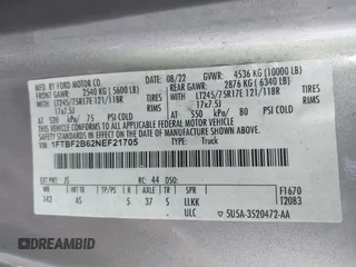2022 Ford F-250 XL z VIN 1FTBF2B62NEF21705, wystawiony jako IAAI lot #39947332 z przebiegiem 61 110 mil mil oraz . Historia ofert i sprzedaży dostępna na DreamBid. Obrazek 9.