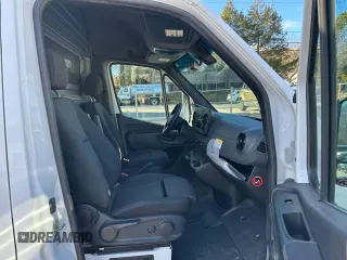 2021 Mercedes-Benz Sprinter with VIN W1Y4DBHYXMT046916, listed as a Copart auction lot 83578274 with 165,659 mi miles and Clean Title. Bid and sale history available at DreamBid. Image 8.