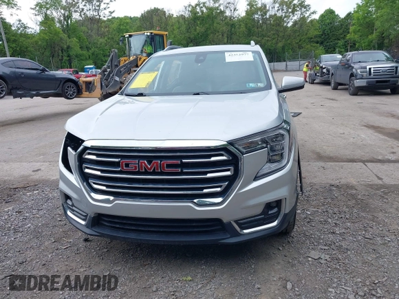 2022 GMC Terrain SLT z VIN 3GKALVEV7NL159321, wystawiony jako IAAI lot #42352977 z przebiegiem 42 386 mil mil oraz . Historia ofert i sprzedaży dostępna na DreamBid. Obrazek 13.