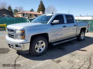 2014 Chevrolet Silverado 1500 LT with VIN 3GCUKREC3EG166857, listed as a Copart auction lot 52114235 with 194,881 mi miles and Clean Title. Bid and sale history available at carsss.com. Image 1.