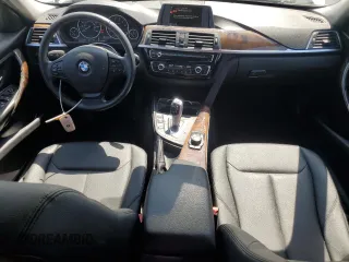 2016 BMW 3 Series 320i z VIN WBA8A9C52GK619027, wystawiony jako Copart lot #48972325 z przebiegiem 118 245 mil mil oraz Szkoda całkowita • Salvage title. Historia ofert i sprzedaży dostępna na DreamBid. Obrazek 8.
