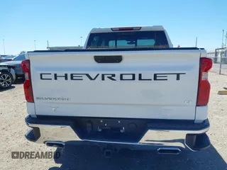 2021 Chevrolet Silverado 1500 LT with VIN 3GCUYDED9MG439695, listed as a IAAI auction lot 41832866 with 43,740 mi miles and . Bid and sale history available at DreamBid. Image 16.
