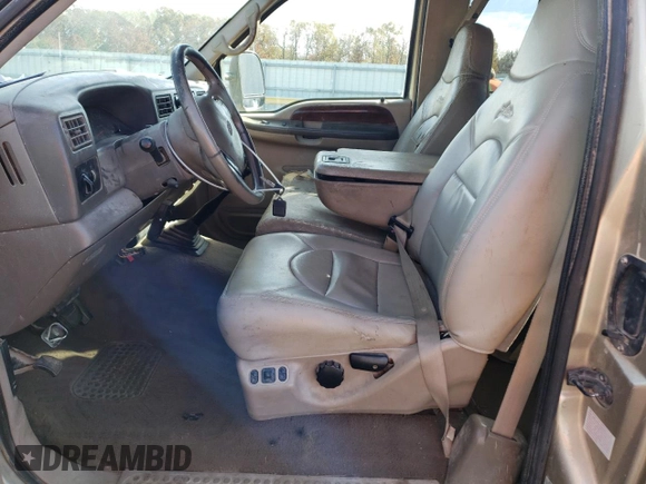 2000 Ford F-250 XL z VIN 1FTNX21F0YEE44462, wystawiony jako Copart lot #78092144 z przebiegiem 286 852 mil mil oraz Szkoda całkowita • Salvage title. Historia ofert i sprzedaży dostępna na DreamBid. Obrazek 7.