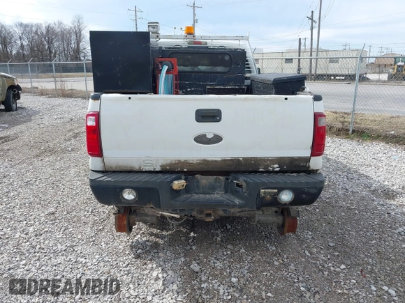 2011 Ford F-350 with VIN 1FT7X3B6XBEA80460, listed as a IAAI auction lot 41367342 with 348,242 mi miles and . Bid and sale history available at DreamBid. Image 17.
