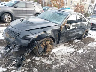 2017 Cadillac CTS-V z VIN 1G6A15S60H0212069, wystawiony jako IAAI lot #41402685 z przebiegiem 112 267 mil mil oraz . Historia ofert i sprzedaży dostępna na DreamBid. Obrazek 2.