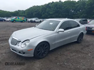 2007 Mercedes-Benz E 350 z VIN WDBUF56X87B133345, wystawiony jako IAAI lot #39859440 z przebiegiem Nie podano mil oraz . Historia ofert i sprzedaży dostępna na DreamBid. Obrazek 2.