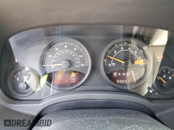 2014 Jeep Patriot High Altitude z VIN 1C4NJPFA3ED927621, wystawiony jako Copart lot #56901125 z przebiegiem 89 031 mil mil oraz Szkoda całkowita • Salvage title. Historia ofert i sprzedaży dostępna na DreamBid. Obrazek 9.