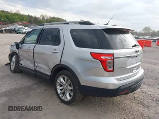 2015 Ford Explorer Limited with VIN 1FM5K7F82FGA99499, listed as a IAAI auction lot 41977756 with 195,622 mi miles and . Bid and sale history available at carsss.com. Image 3.
