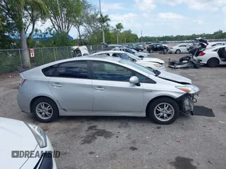 2011 Toyota Prius I with VIN JTDKN3DU3B5327412, listed as a IAAI auction lot 42004987 with 314,253 mi miles. Bid and sale history available at carsss.com. Image 13.