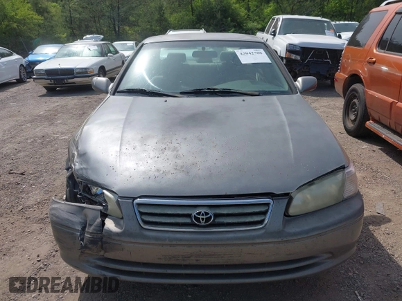 2001 Toyota Camry CE z VIN 4T1BG22K51U053555, wystawiony jako IAAI lot #42042788 z przebiegiem 279 347 mil mil oraz . Historia ofert i sprzedaży dostępna na DreamBid. Obrazek 6.
