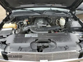 2005 Chevrolet Avalanche LS z VIN 3GNEK12Z55G214297, wystawiony jako Copart lot #51241695 z przebiegiem 141 402 mil mil oraz Szkoda całkowita • Salvage title. Historia ofert i sprzedaży dostępna na DreamBid. Obrazek 11.