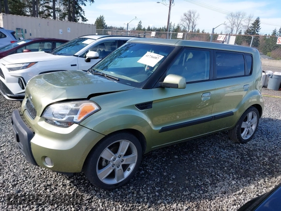 2010 Kia Soul + with VIN KNDJT2A24A7049671, listed as a IAAI auction lot 41736087 with 144,524 mi miles. Bid and sale history available at carsss.com. Image 14.