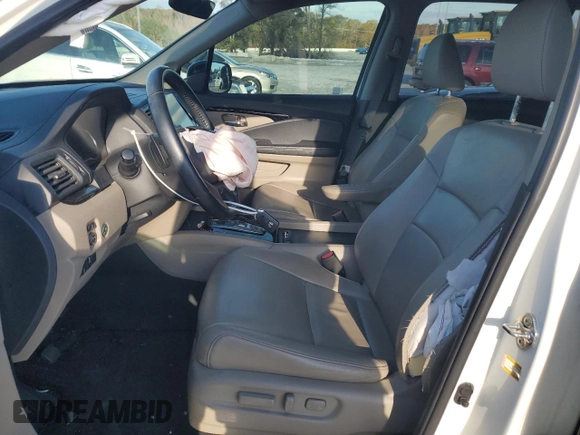 2019 Honda Pilot Touring 8-Passenger with VIN 5FNYF5H92KB018859, listed as a Copart auction lot 81676884 with 84,900 mi miles and Salvage Title. Bid and sale history available at carsss.com. Image 7.