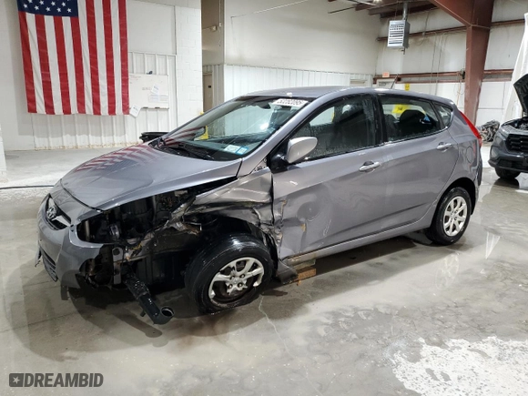 2013 Hyundai Accent GL with VIN KMHCT5AE6DU129091, listed as a Copart auction lot 52282095 with 203,493 mi miles and Salvage Title. Bid and sale history available at carsss.com. Image 1.